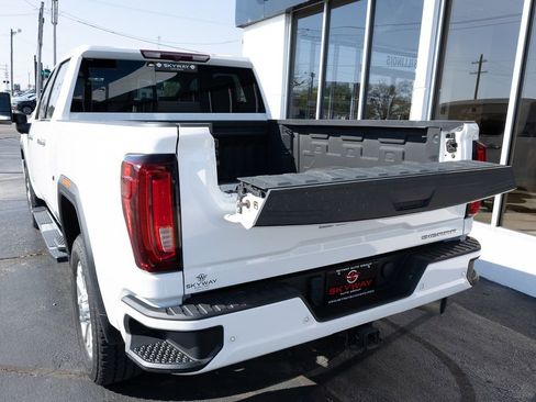 Used 2023 GMC Sierra 2500 Denali AWD/4WD image 8