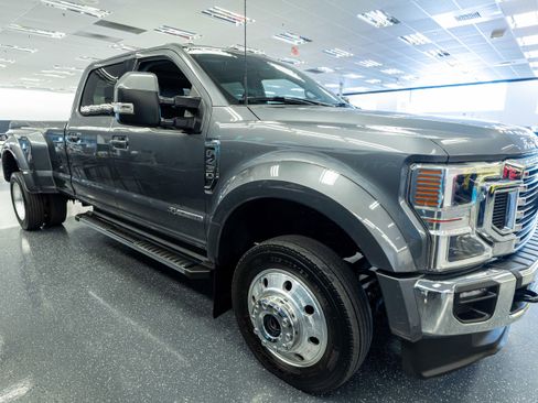 Used 2021 Ford F450 Lariat w/ Lariat Ultimate Package AWD/4WD image 4