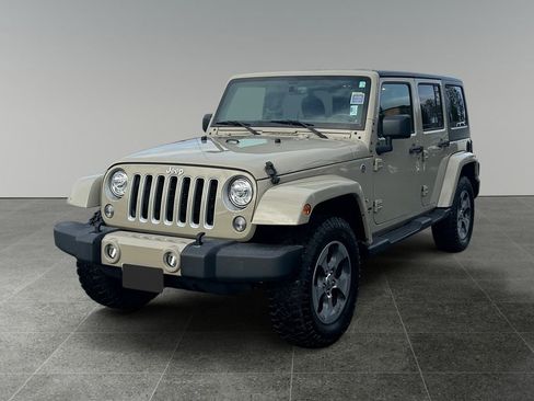 Used 2017 Jeep Wrangler Unlimited Sahara w/ Max Tow Package image 3