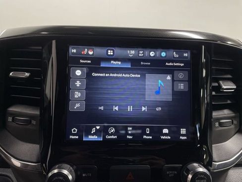 Used 2022 RAM 1500 Laramie image 16