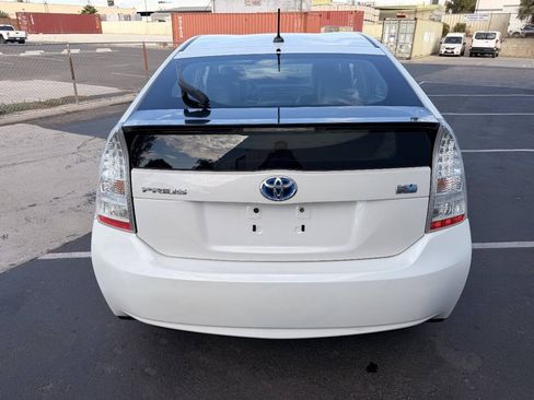 Used 2010 Toyota Prius Two FWD image 18