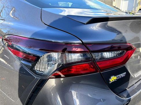 Used 2023 Toyota Camry SE image 32