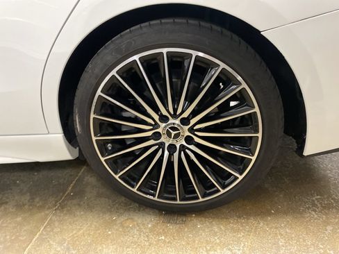 Used 2024 Mercedes-Benz C 300 Sedan image 5