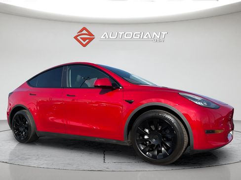 Used 2021 Tesla Model Y 2WD image 10