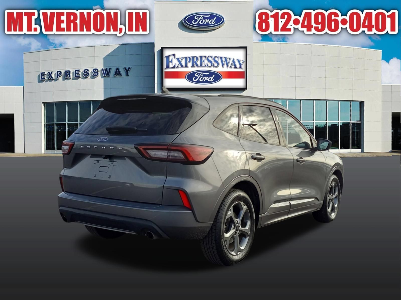 Used 2024 Ford Escape ST-Line w/ Cold Weather Package FWD image 7