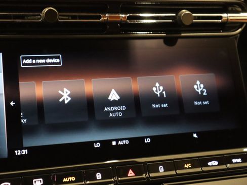 Used 2024 Aston Martin DB12 Coupe RWD image 37