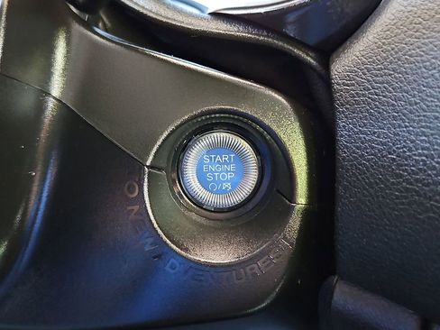 Used 2023 Jeep Renegade Trailhawk AWD/4WD image 16