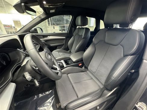 Certified 2024 Audi Q5 e Premium Plus image 11