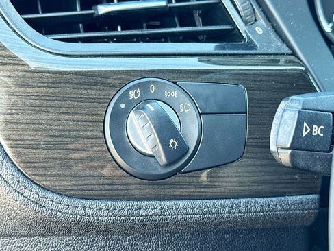 Used 2015 BMW Z4 sDrive35i RWD image 11