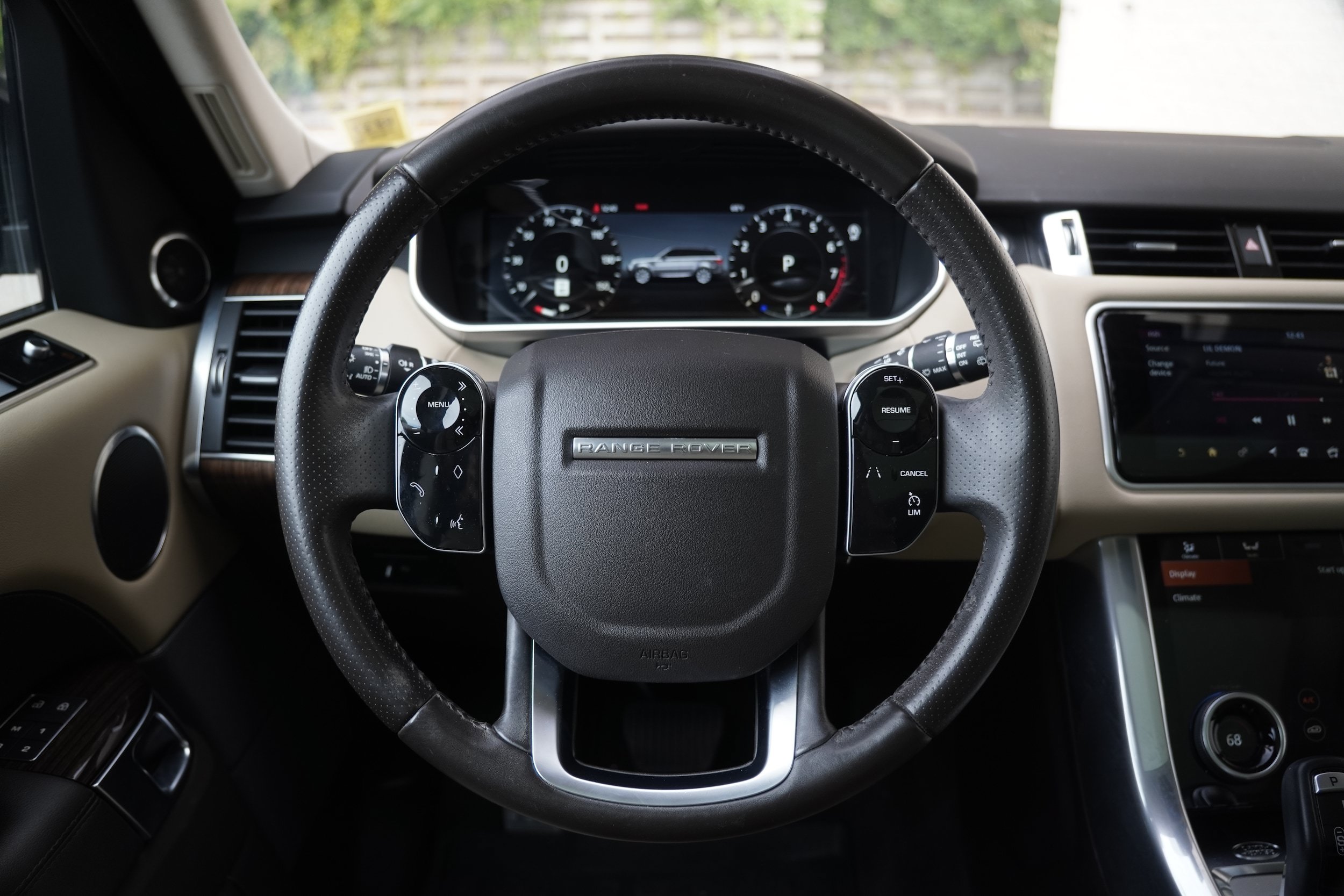 Used 2021 Land Rover Range Rover Sport SE AWD/4WD image 17
