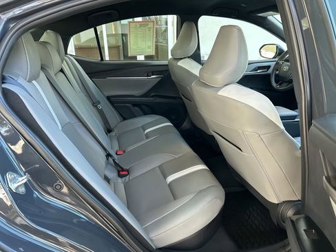 Used 2025 Toyota Camry SE image 24