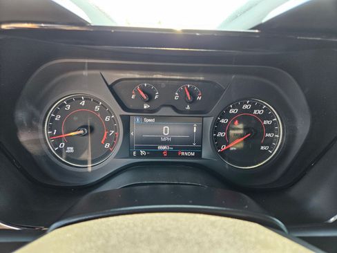Used 2021 Chevrolet Camaro LT w/ RS Package RWD image 27