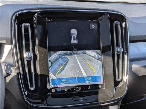 Certified 2023 Volvo XC40 Recharge Plus image 17