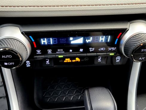 Certified 2023 Toyota RAV4 XLE image 43