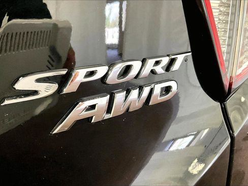 Used 2022 Honda HR-V Sport image 13