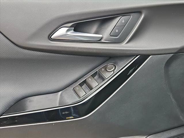 Used 2026 Chevrolet Equinox LT FWD image 12