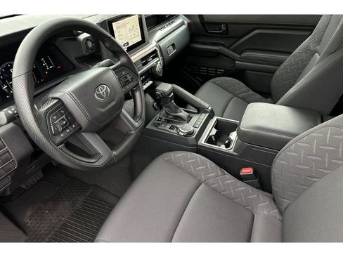 New 2026 Toyota Tacoma SR5 AWD/4WD image 32