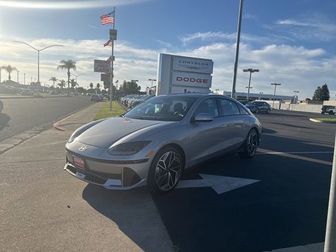 Used 2023 Hyundai Ioniq 6 Limited image 9