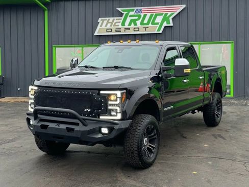 Used 2017 Ford F350 Lariat w/ Lariat Ultimate Package image 2