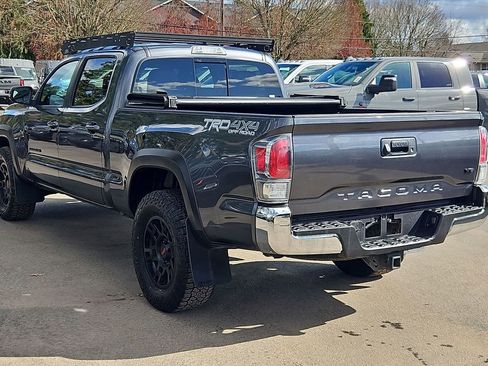 Used 2021 Toyota Tacoma TRD Off-Road image 5