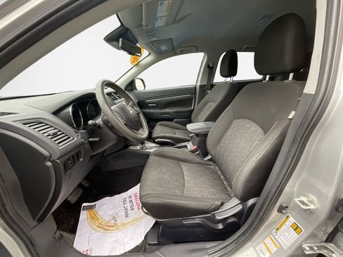 Used 2021 Mitsubishi Outlander Sport ES FWD image 12