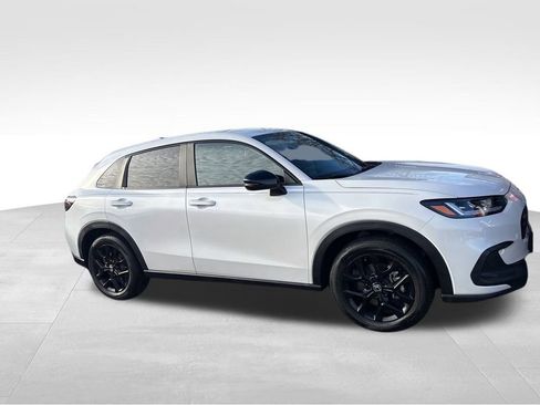 Used 2024 Honda HR-V Sport image 19