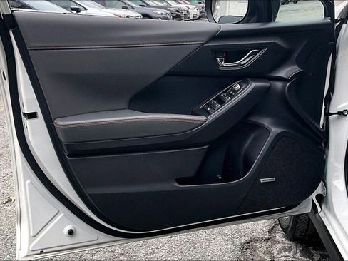 Certified 2025 Subaru Crosstrek 2.5i Limited w/ Crosstrek Mirror Package image 13