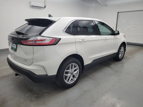 Used 2024 Ford Edge SEL w/ Convenience Package AWD/4WD image 10