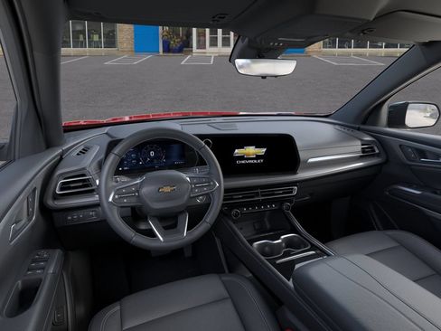 New 2027 Chevrolet Traverse LT w/ Driver Confidence Package FWD image 15
