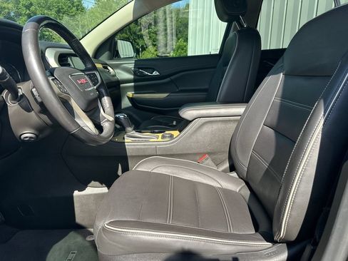Used 2019 GMC Acadia Denali FWD image 10