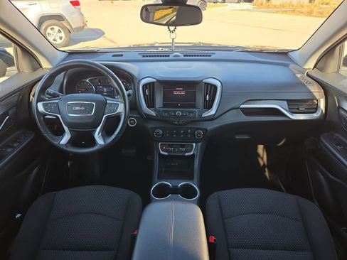 Used 2024 GMC Terrain SLE image 14