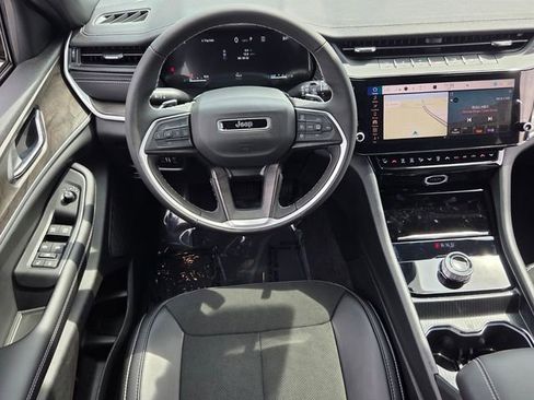 New 2026 Jeep Grand Cherokee L 2WD image 6