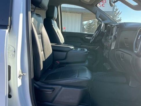 Used 2022 Chevrolet Silverado 3500 LT w/ Convenience Package AWD/4WD image 32