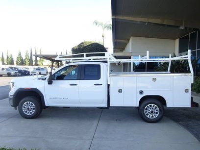 New 2026 GMC Sierra 2500 Pro w/ Convenience Package