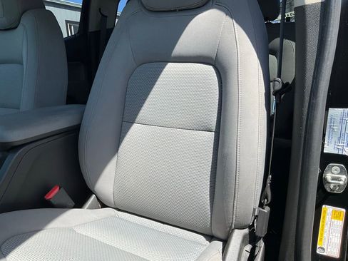 Used 2018 Chevrolet Colorado W/T w/ WT Convenience Package AWD/4WD image 18