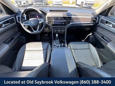 Certified 2023 Volkswagen Atlas SE w/ Panoramic Sunroof Package AWD/4WD image 13