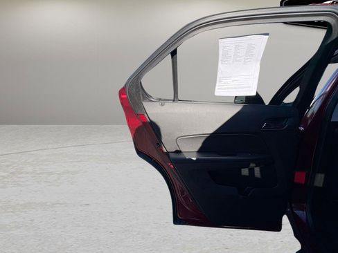 Used 2017 Chevrolet Equinox LT w/ Convenience Package image 39