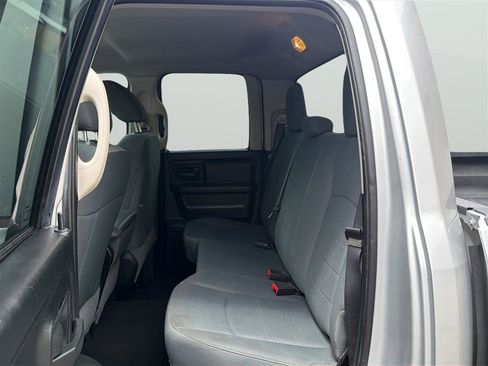 Used 2016 RAM 1500 Express AWD/4WD image 16