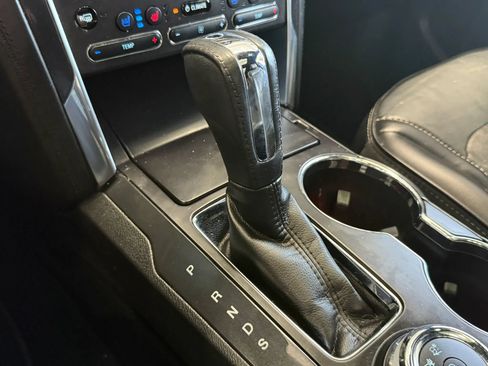 Used 2019 Ford Explorer Platinum AWD/4WD image 20