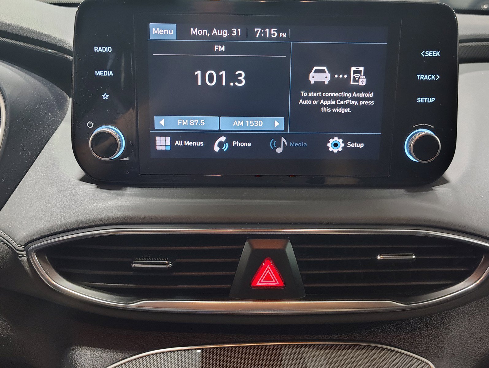 Certified 2023 Hyundai Santa Fe SE AWD/4WD image 10