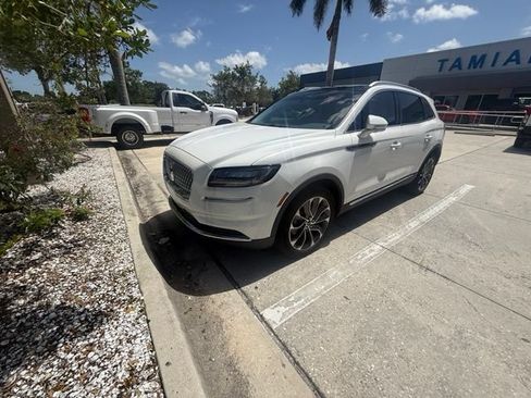 Used 2022 Lincoln Nautilus Reserve FWD image 6