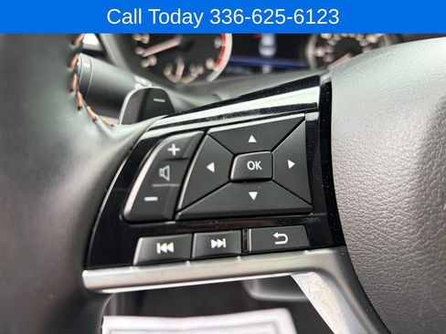 Used 2025 Nissan Altima 2.5 SR AWD/4WD image 23