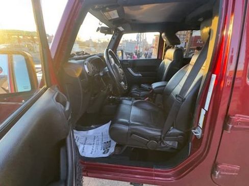 Used 2012 Jeep Wrangler Unlimited Rubicon w/ Connectivity Group image 20