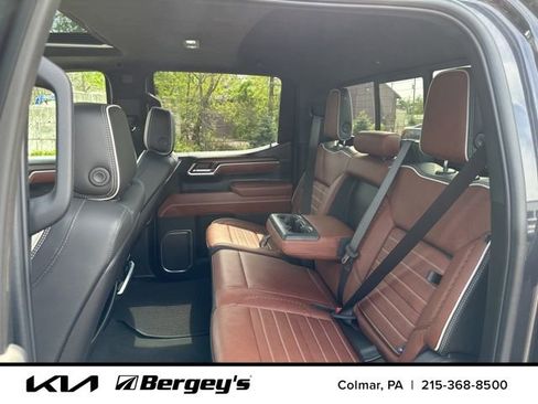 Used 2025 GMC Sierra 1500 Denali Ultimate w/ LPO, Utility Wall Package AWD/4WD image 13