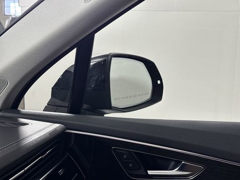 Used 2023 Audi Q7 3.0T Prestige w/ Prestige Package image 19