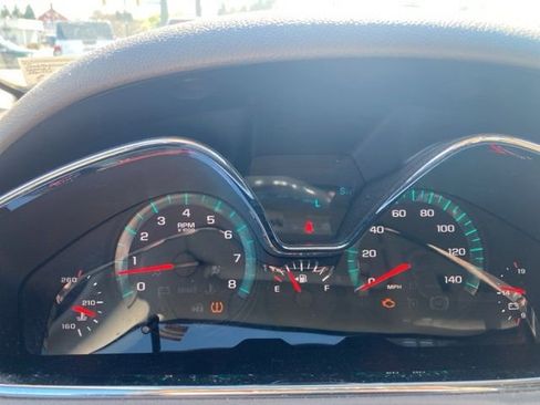 Used 2016 Chevrolet Traverse LT w/ Style and Technology Package image 11