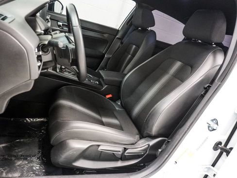 Used 2025 Honda Civic Sport image 6