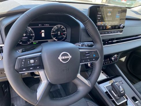 New 2026 Nissan Rogue SL AWD/4WD image 12