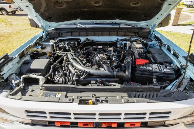 Used 2023 Ford Bronco Heritage Edition AWD/4WD image 15