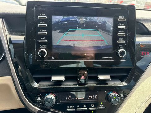 Used 2022 Toyota Camry LE image 16
